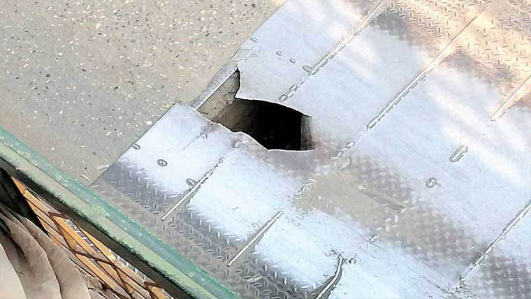 لالہ موسیٰ شہرکے اندر دونوں  اوورہیڈبرج ٹوٹ پھوٹ کاشکار