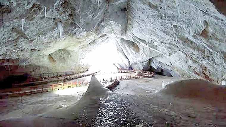 قدیم غار سے ملامنجمد بیکٹیریا اینٹی بائیوٹکس کیخلاف مزاحم