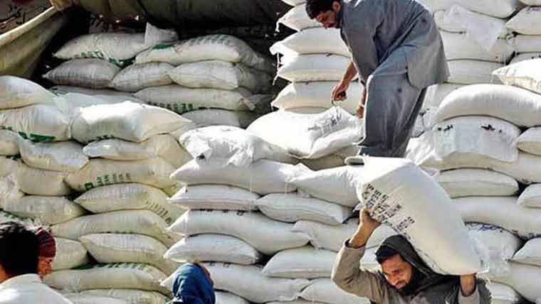 10 ہزار خاندانوں میں مفت آٹا تقسیم کیا جا رہا ہے ،فلوملزمالکان