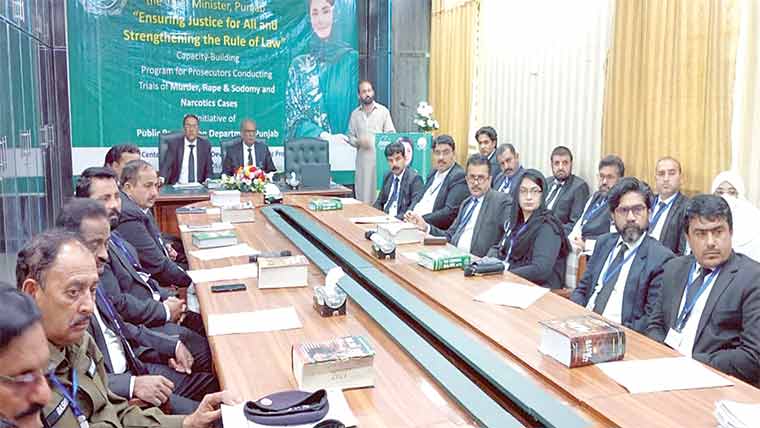 افسروں کی پیشہ ورانہ تربیت کیلئے 3روزہ تربیتی سیمینار 