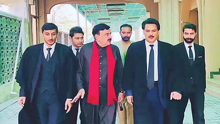 شیخ رشید کی عمرہ پر جانے کیلئے اپیل  پر فوری سماعت کی درخواست منظور 