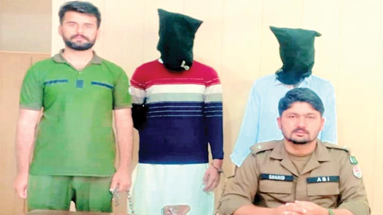 پولیس کی کارروائیاں، 2 ملزمان  گرفتار، غیر قانونی اسلحہ برآمد