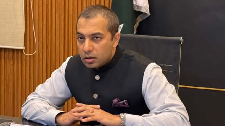 ڈپٹی کمشنر خو شاب کا رمضان سہولت بازار کا اچانک دورہ