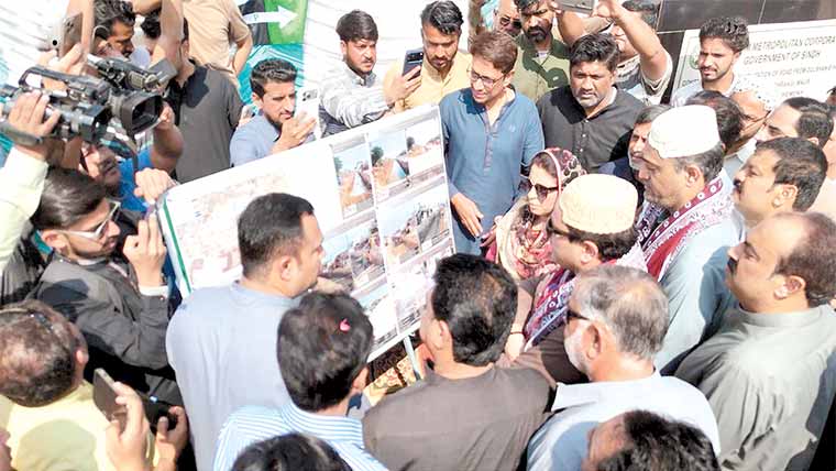 ضلع ملیر میں سڑک کی تعمیر و بحالی منصوبے کا سنگ بنیاد 