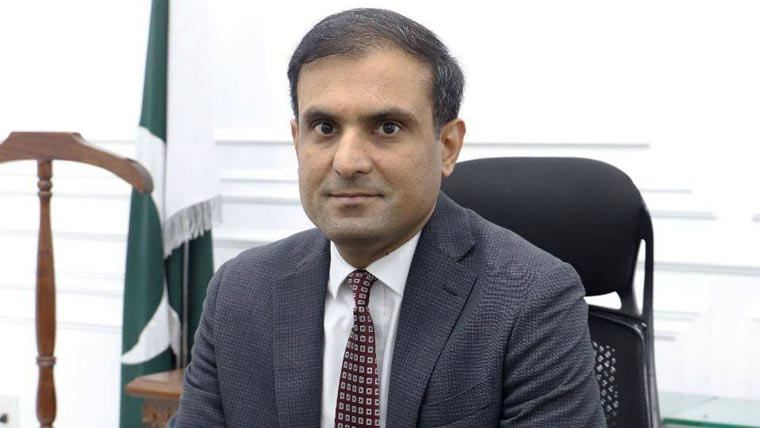 ملتان میں مستحقین میں نگہبان راشن کارڈ تقسیم 