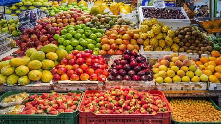 رمضان :نرخ آسمان پر ، پھل صارفین کی پہنچ سے باہر 