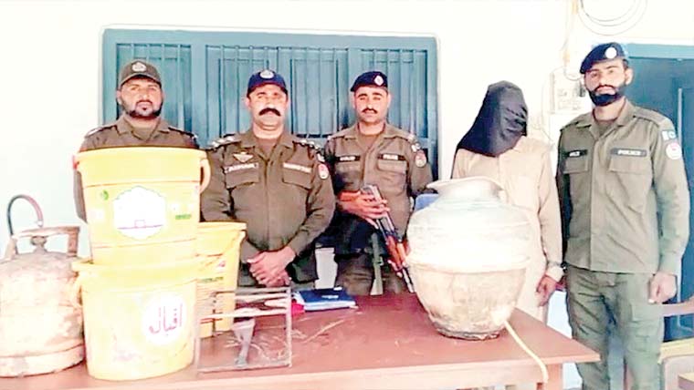 شورکوٹ:شراب کی بھٹی پکڑ ی گئی ،ملزم کو گرفتار کر لیا