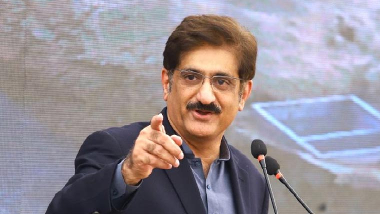 وزیراعلیٰ کا مختلف علاقوں کا دورہ،ترقیاتی کام بروقت مکمل کرنے پر زور 