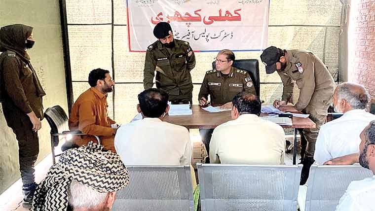 چنیوٹ:ڈی پی او کی کھلی کچہری، شہریوں کے مسائل حل