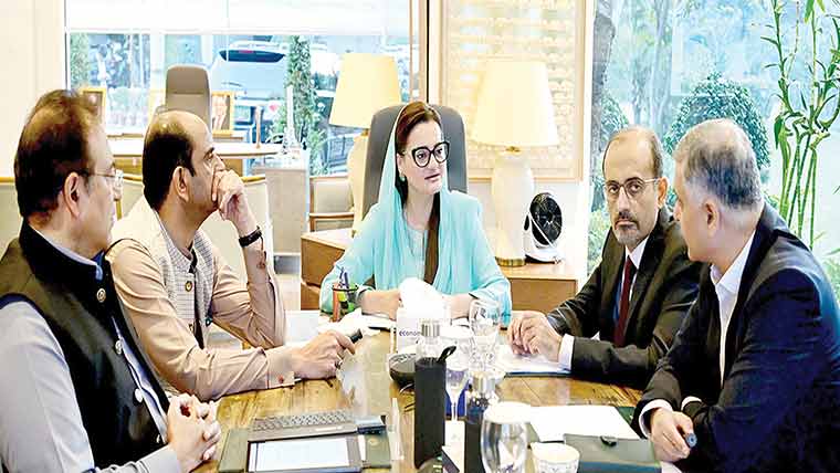 پی ٹی آئی کی بدبودار ذہنیت گندگی پھیلا رہی :مریم اورنگزیب