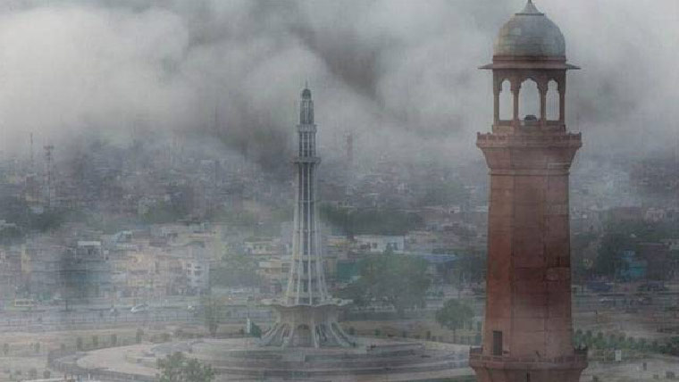 لاہورکا آلودہ ترین شہروں میں  دوسرا نمبر، بارش کا امکان نہیں 