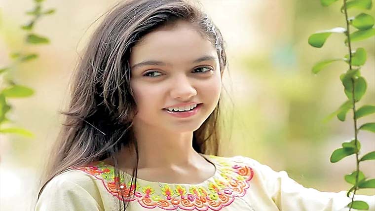 سوشل میڈیا پر جعلی اکاؤنٹ کے لاکھوں فالوورز:عینا آصف