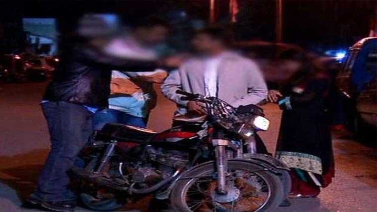 افطاری کا سامان لینے جاتے لڑکے سے موٹر سائیکل چھین لی 