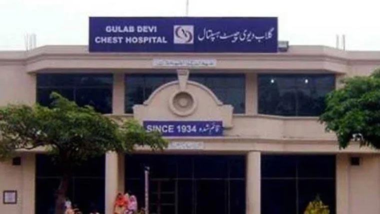 گلاب دیوی :وارڈز رات کو ڈاکٹرز کے بغیر ہونیکاانکشاف