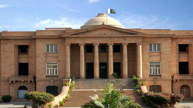 تنخواہ کی عدم ادائیگی، ٹاؤن چیئرمین، میونسپل کمشنر ناظم آباد کی گرفتاری کا حکم