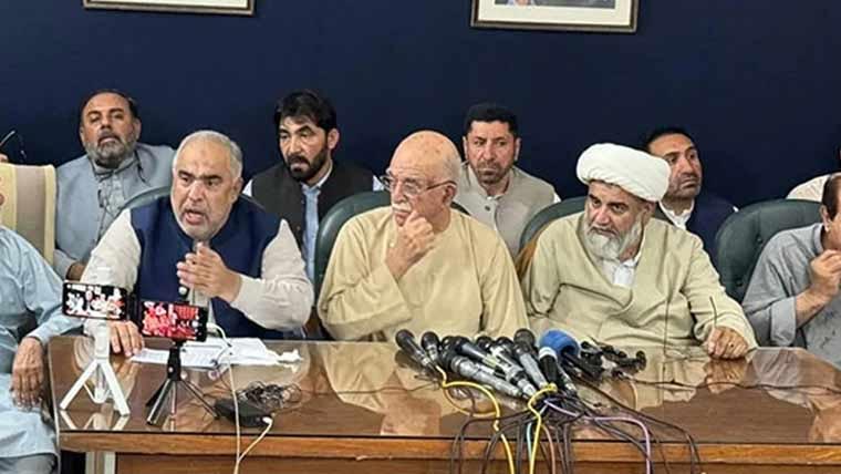 حکومت اپوزیشن مذاکرات، سب سے بڑا مسئلہ اعتماد کی کمی