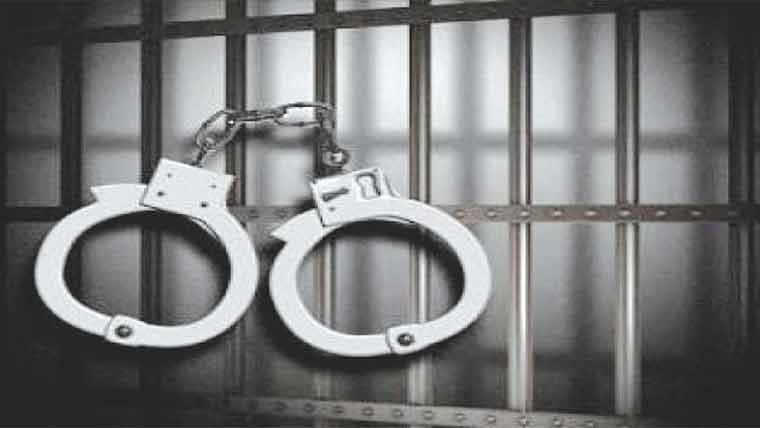  منشیات و اسلحہ فروش گرفتار