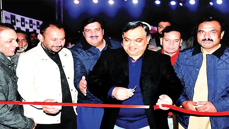 محنت ، دیانت داری سے رزق کمانا عبادت،وقار عزیز 