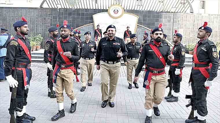 جاوید عالم اوڈھو نے آئی جی سندھ  کے عہدے کا چارج سنبھال لیا
