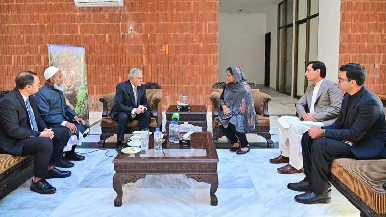  ڈار کا بنگلہ دیشی ہائی کمیشن کا دورہ، خالدہ ضیا کے انتقال پرفاتحہ خوانی 