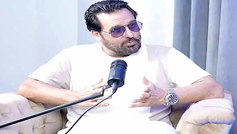 ہر اداکار اپنی طلاق کو عوامی سطح پر بیان نہیں کرتا: جان ریمبو