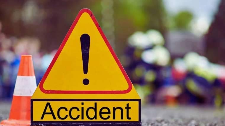 کار اورٹرک میں تصادم، 1 شخص جاں بحق،چار زخمی 