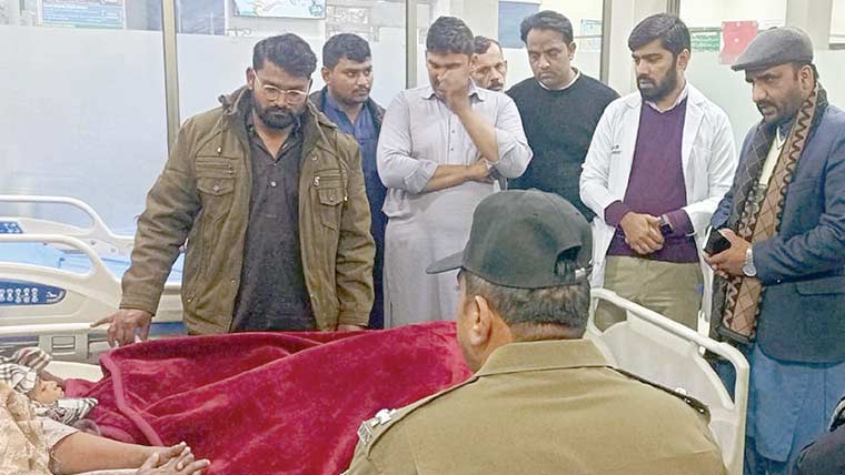 کہروڑپکا میں کمسن بچے پر کتے کا حملہ، حالت تشویش ناک