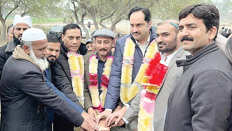 بلوچنی:پی پی 99 کے سکولوں میں ترقیاتی کاموں کا آ غاز 