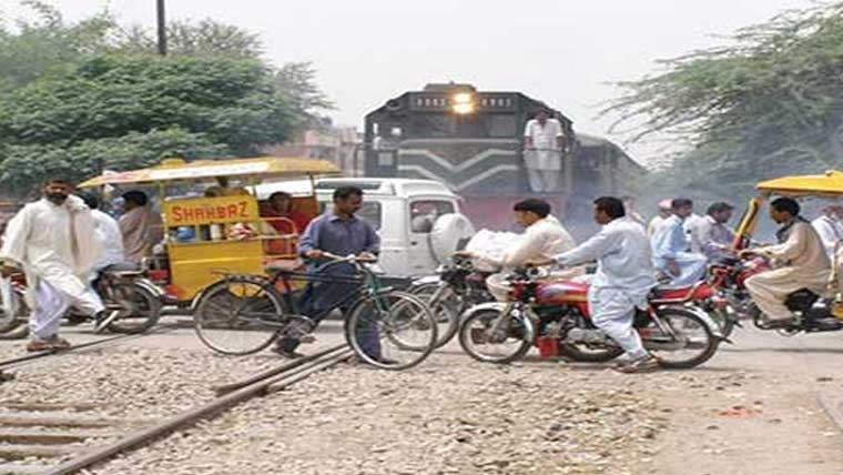 ریلوے کراسنگ کی ری ماڈلنگ پھاٹک کا منصوبہ لٹک گیا