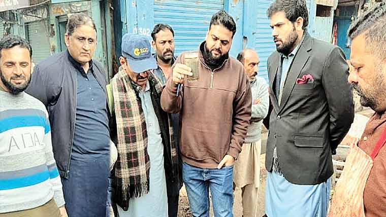  195 ملین روپے سے وزیر آ باد مین بازار کی اپ گریڈیشن 