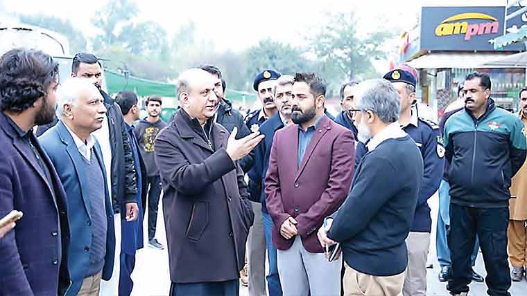 موٹرویز‘ ریسٹ ایریاز میں بہتری کیلئے 15 دنوں میں رپورٹ طلب