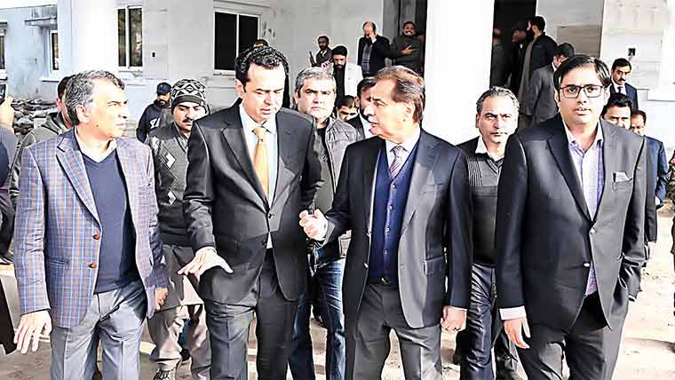 سپیکر اسمبلی کا پارلیمنٹ لاجز کا دورہ، فیملی سوئٹس جلد مکمل کرنیکی ہدایت