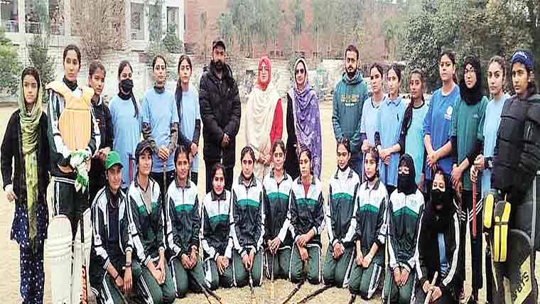 فورتھ ہائر ایجوکیشن سپورٹس  ایونٹس میں ہاکی کا فائنل  فاروق کالونی کالج نے جیت لیا 