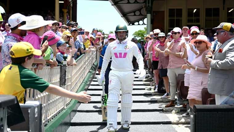 کیریئر کا آخری ٹیسٹ،عثمان خواجہ کو شائقین کا خراج تحسین 