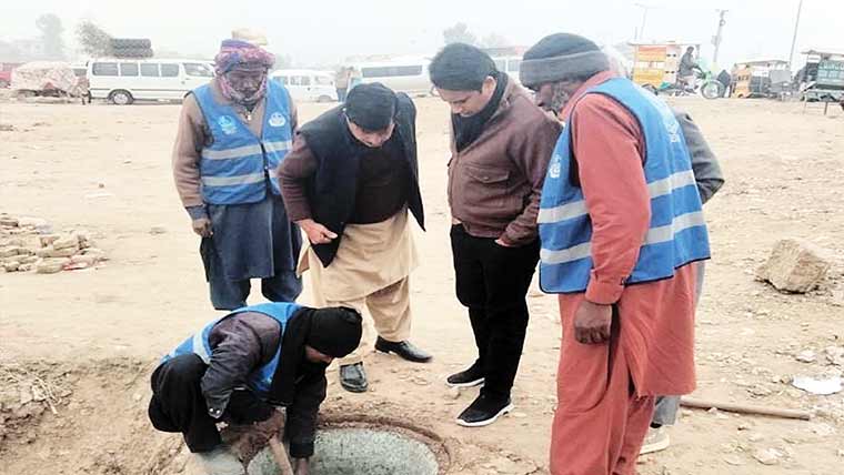  واسا نے میانوالی کی بند سیوریج لائنوں  کی صفائی ستھرائی کا عمل شروع کر دیا 