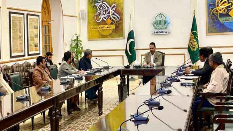 کاشتکاروں اور فیکٹری مالکان کے مذاکرات کینوکاریٹ رواں ہفتے کیلئے 1600 روپے طے