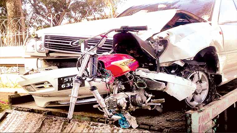 موٹرسائیکل سوارکوحادثہ