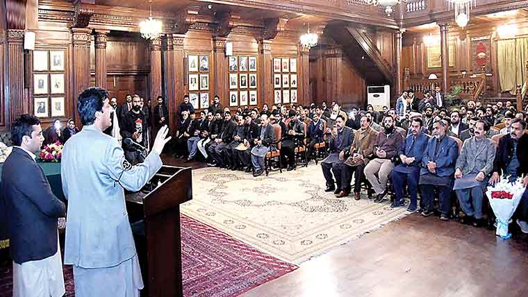  امن، استحکام اور ترقی کیلئے مل کر کام کرنیکی ضرورت :گورنر