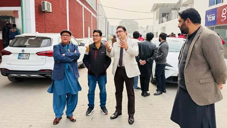 ڈائریکٹر لائیوسٹاک کا نجی فیڈملز کادورہ   معیاری خوراک فراہمی پرزور