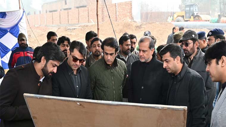 کمشنر کا جڑانوالہ اور ٹوبہ میں سرکاری ہسپتالوں کا دورہ 