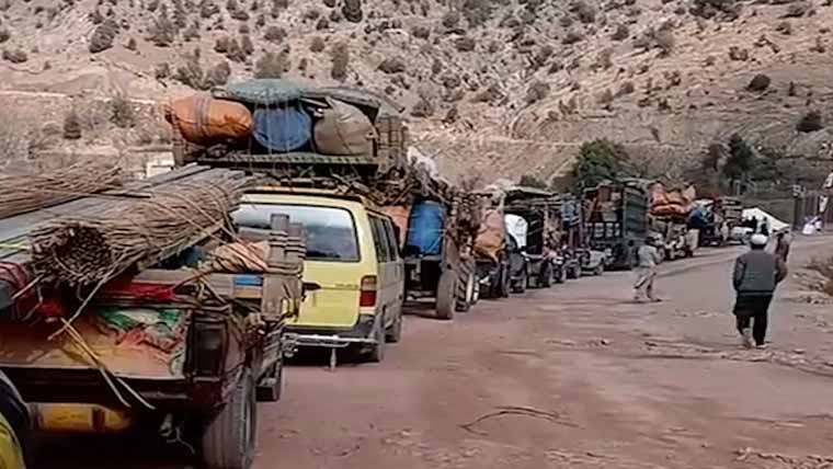 وادی تیراہ کے علاقے  میدان میں نقل مکانی شروع