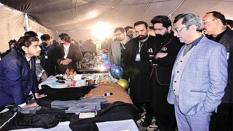  جی سی یو میں انٹرپرینیورشپ ایکسپو، کاروباری آئیڈیاز کی نمائش