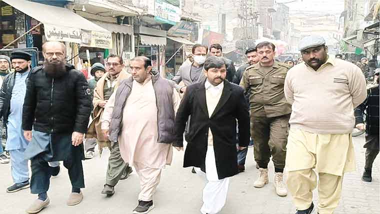 اے سی سمبڑیال عدنان بشیر وڑائچ نے  چارج سنبھال لیا ، مختلف علاقوں کا دورہ 