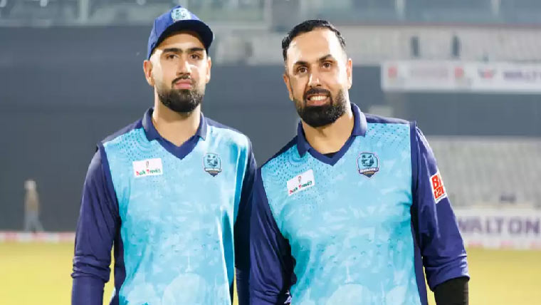  محمد نبی اور بیٹے کی ایک ہی ٹیم میں کھیل کر تاریخ رقم 