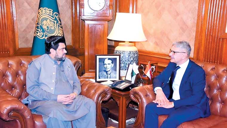 گورنر سے کینیڈین ہائی کمشنر کی ملاقات، تعلقات پرگفتگو