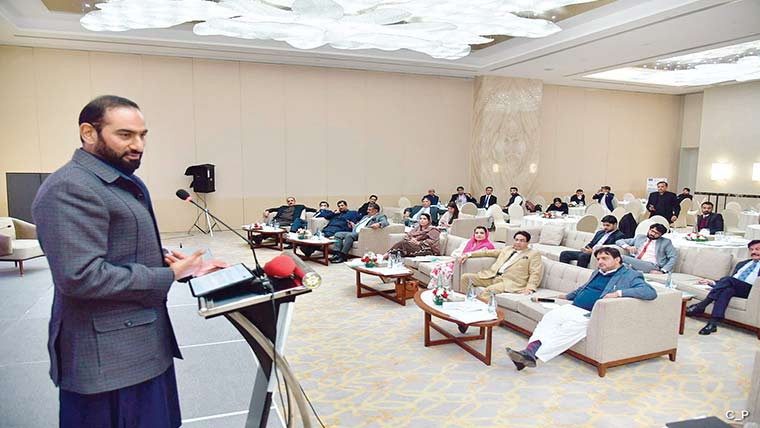 ملکی  مسائل  کا چھوٹے  صوبے  بنانے  کے  سوا  کوئی  حل  نہیں :میاں  عامر  محمود