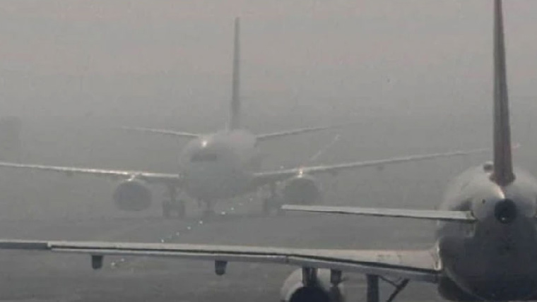  دھند برقرار،حادثات میں 9جاں بحق،8پروازیں منسوخ 