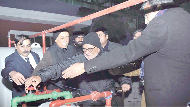 زرعی یونیورسٹی : پروکہ فارم پر بائیو گیس نمائشی پلانٹ کا افتتاح