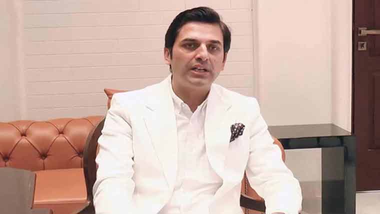 فٹ پاتھ پر موٹر سائیکل چلانے والوں کیخلاف کارروائی کا حکم 