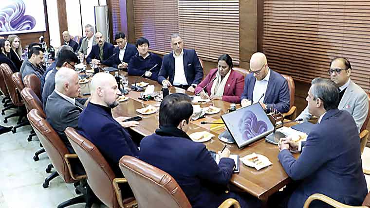 امریکی وفد کی الیکٹرک ٹرک  متعارف کرانے میں دلچسپی 